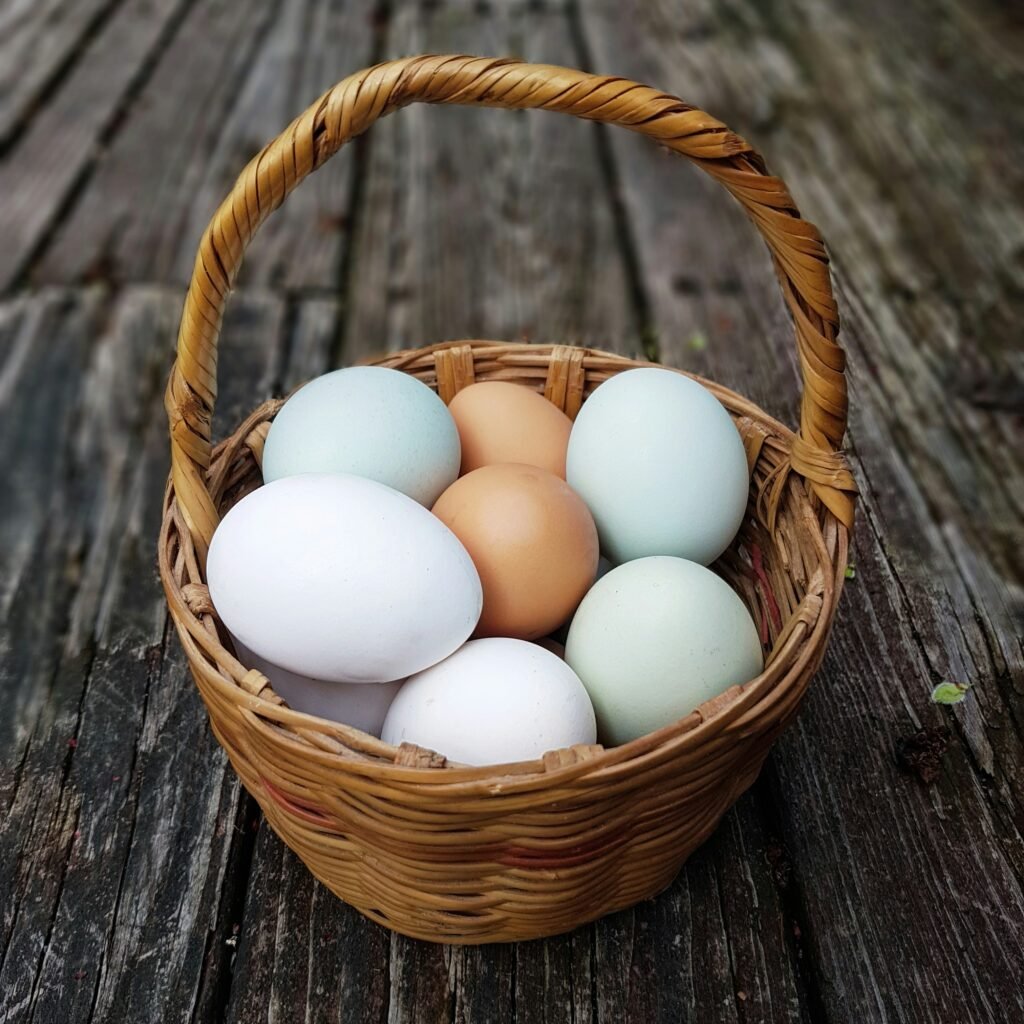 Eggs contain amino acids that help build muscle.